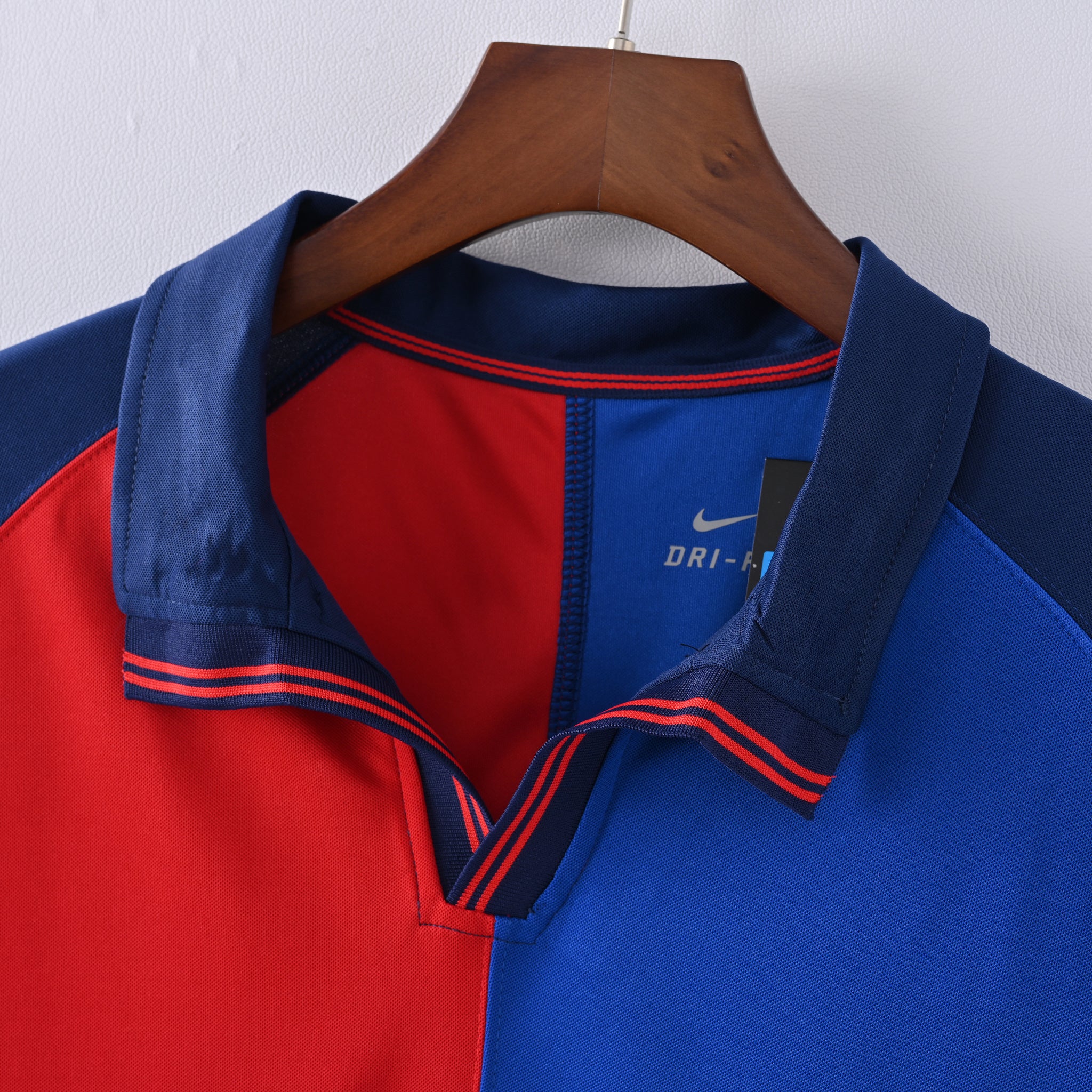 Barcelona Local Retro - 99/00
