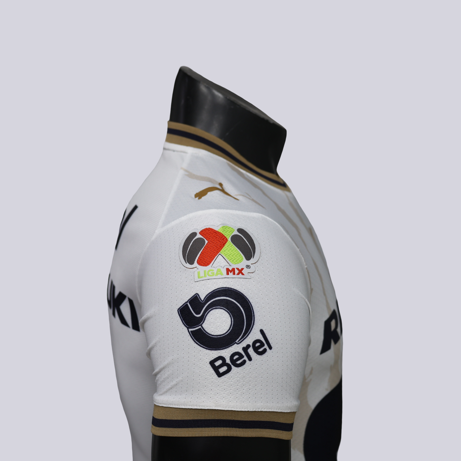 Pumas Local  26/27