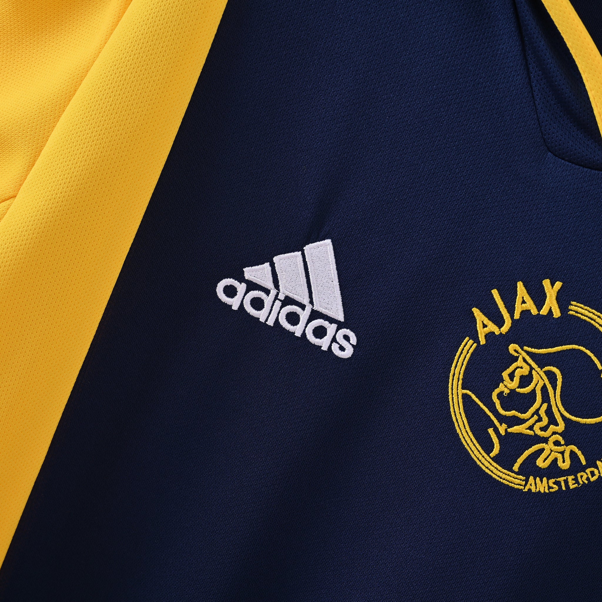 Ajax 00/01 Retro