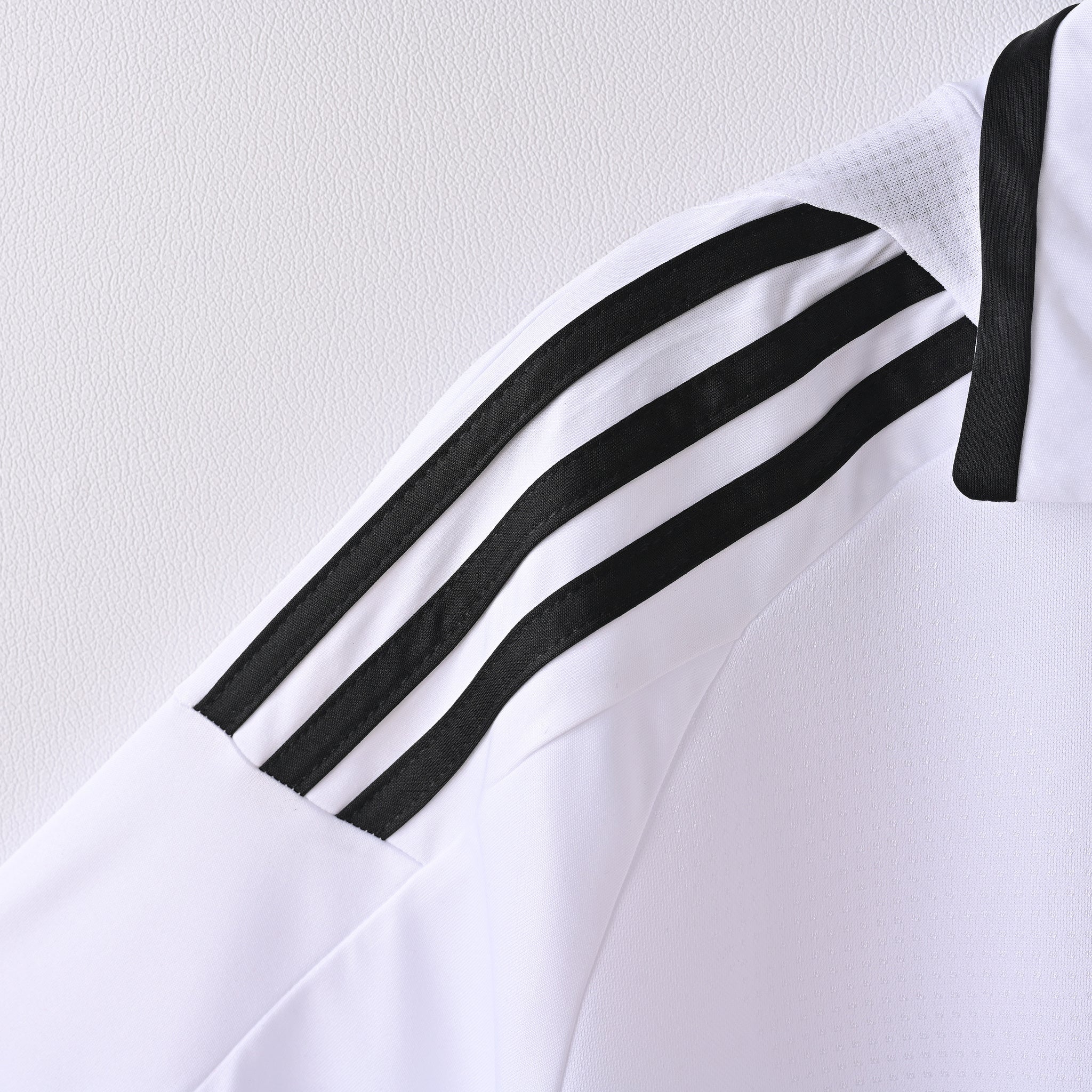 Real Madrid Local - 08/09 Retro
