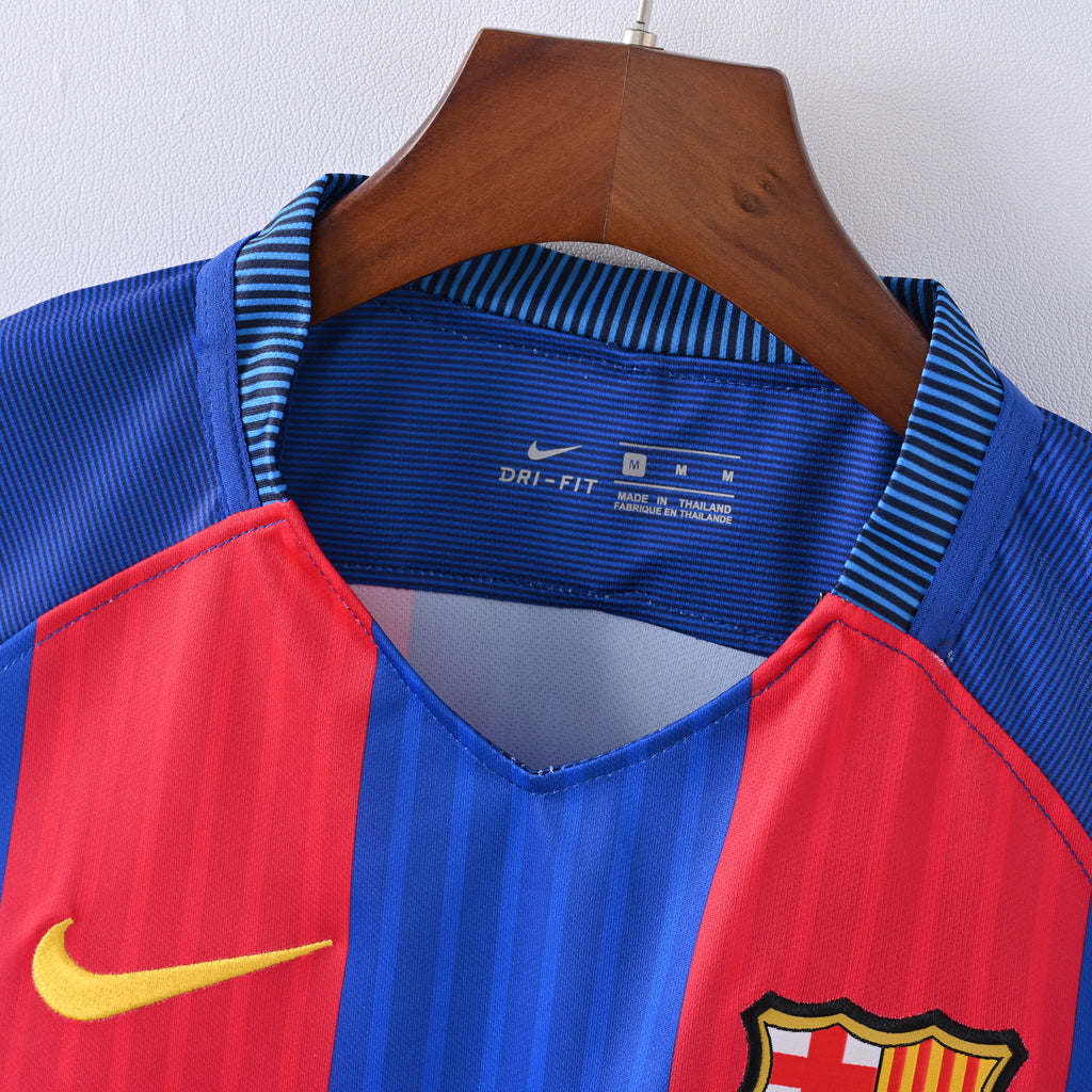 Barcelona Local - 16/17