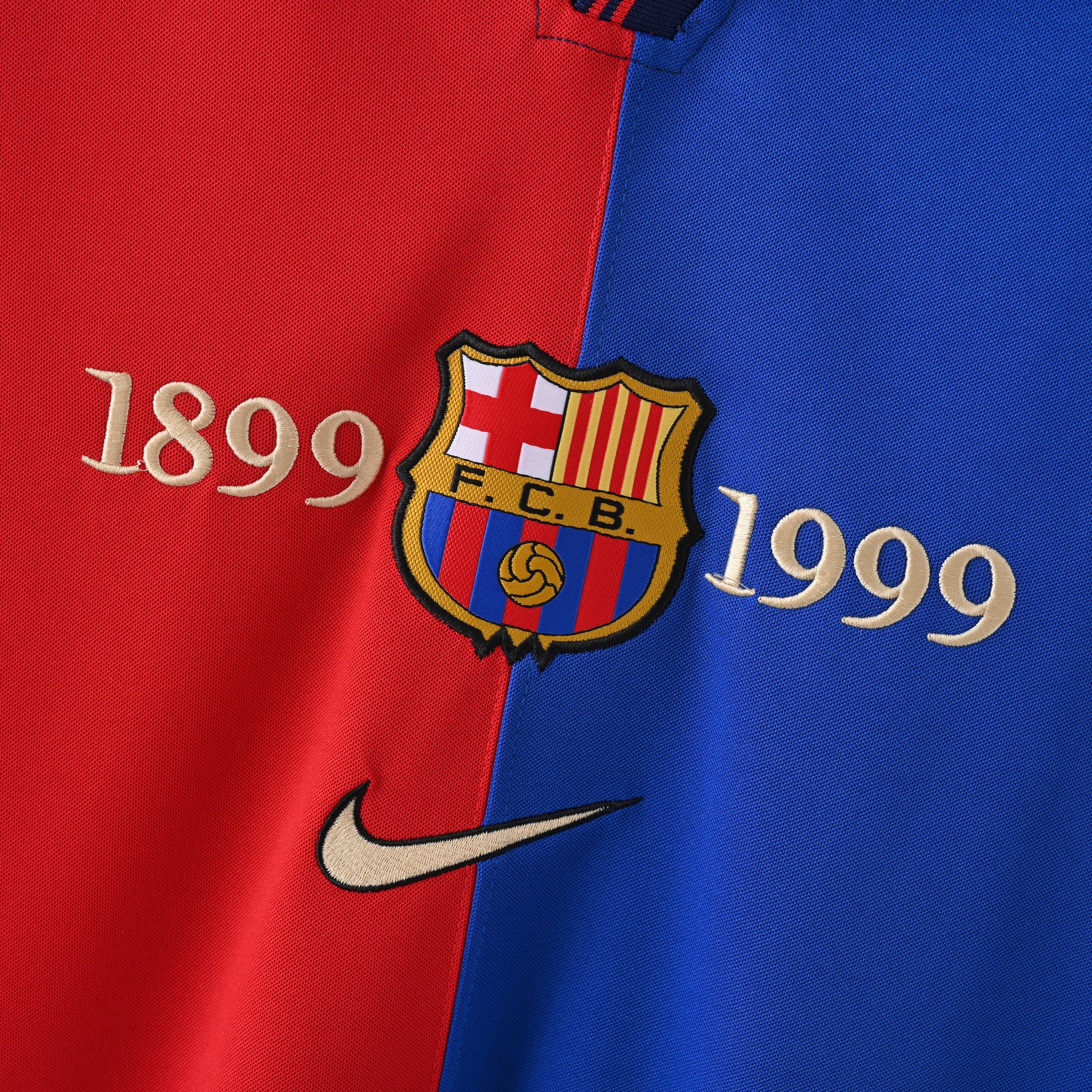 Barcelona Local Retro - 99/00